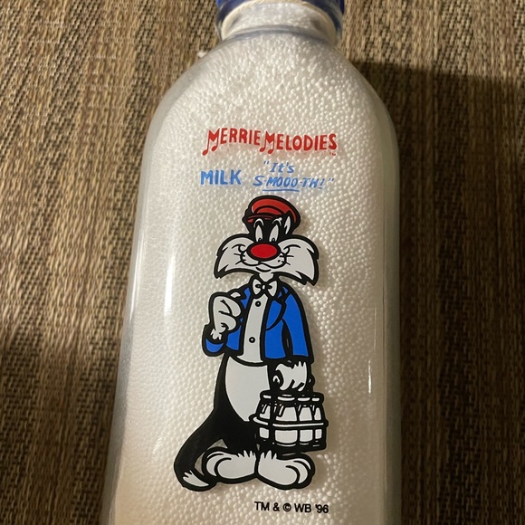 Vintage 1996 Merrie Melodies Sylvester Cat Acme Dairy Milk Bottle